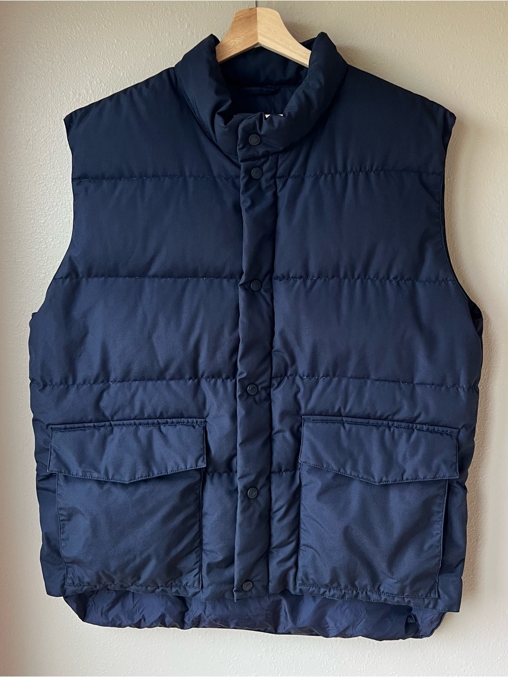Cabela's Goose Down Puffer Vest Navy Men’s L Tall Hunting Outdoors Huge Pockets